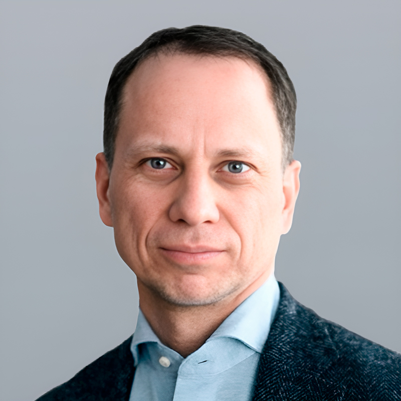 Андрей Серов